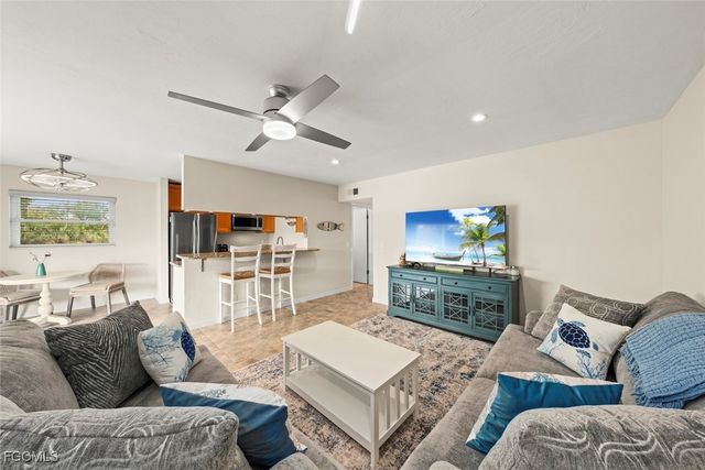 601 Periwinkle WAY D5, Sanibel, FL 33957