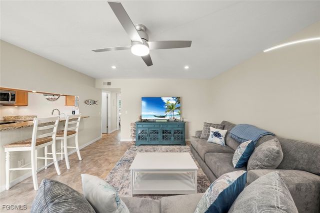 601 Periwinkle WAY D5, Sanibel, FL 33957