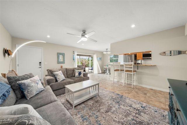 601 Periwinkle WAY D5, Sanibel, FL 33957