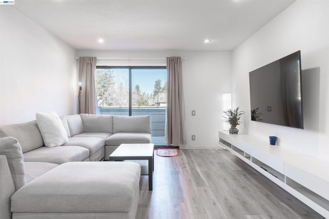 277 Hackamore Cmn, Fremont, CA 94539