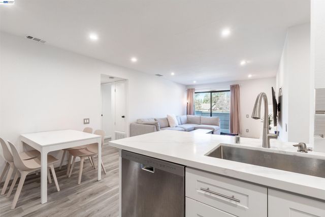 277 Hackamore Cmn, Fremont, CA 94539