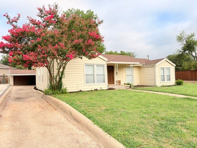 837 Northwood Road, Fort Worth, TX 76107