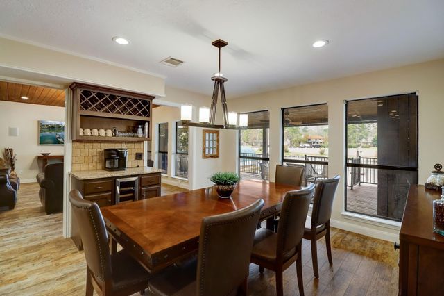 3227 Poe Drive, Montgomery, TX 77356