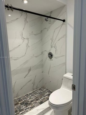 1125 NE 210th Ter, Miami, FL 33179