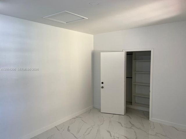 1125 NE 210th Ter, Miami, FL 33179