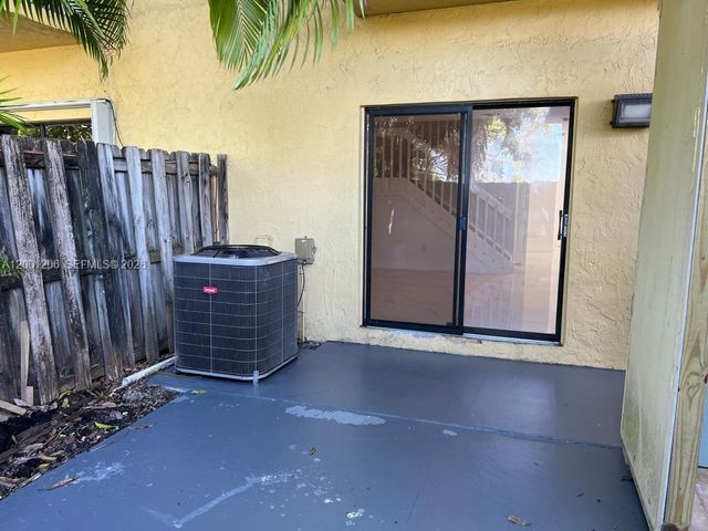 1125 NE 210th Ter, Miami, FL 33179