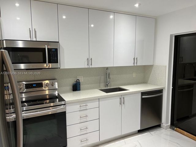 1125 NE 210th Ter, Miami, FL 33179