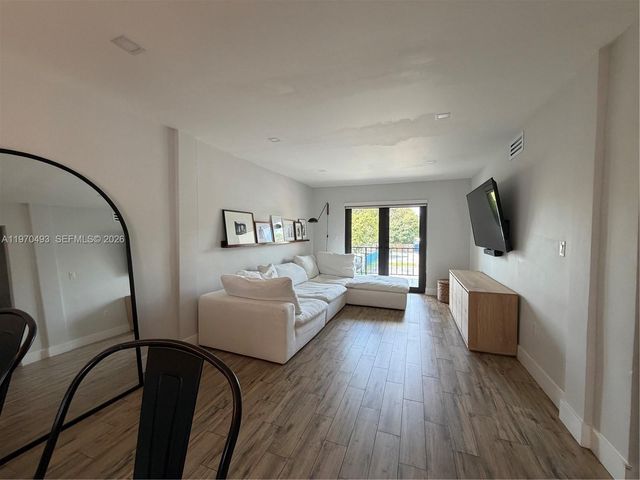 3800 Palm Ave 217, Hialeah, FL 33012