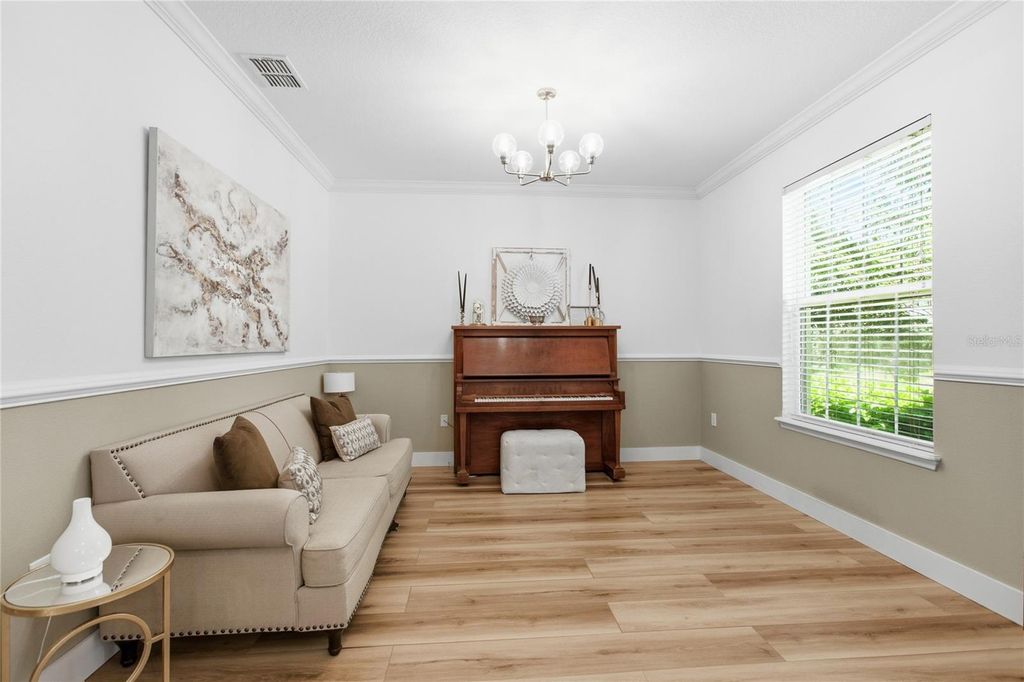 Image 15 of property listing at 565 MORGAN WOOD DRIVE, Deland, FL 32724