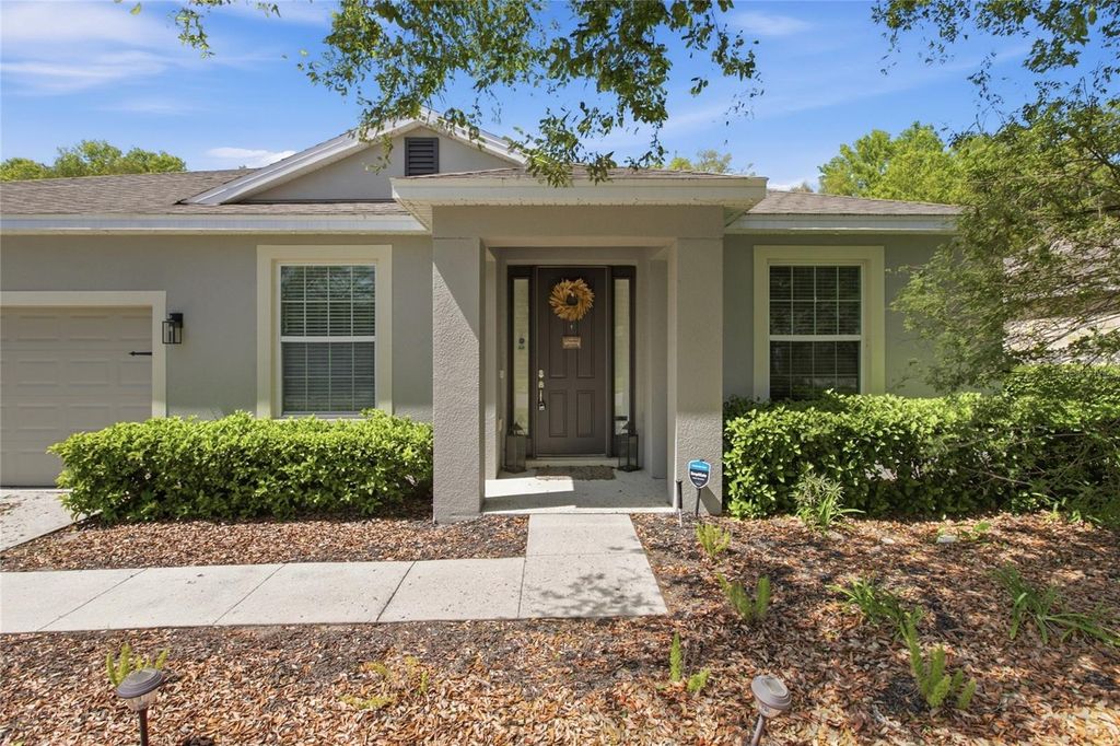 Image 4 of property listing at 565 MORGAN WOOD DRIVE, Deland, FL 32724