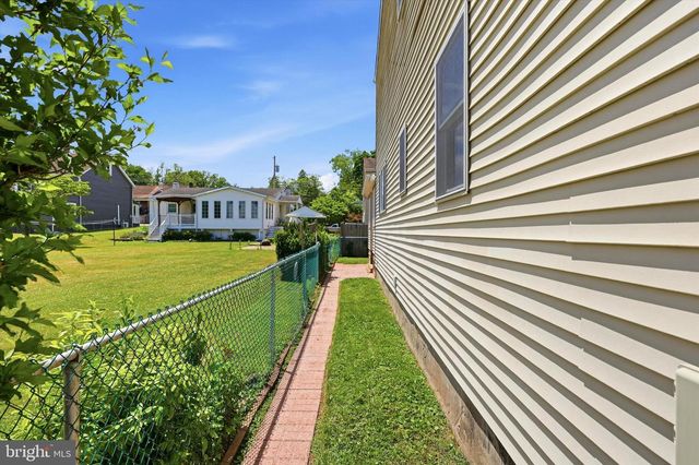 150 MONTGOMERY AVE, Phoenixville, PA 19460