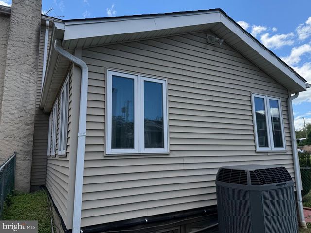 150 MONTGOMERY AVE, Phoenixville, PA 19460
