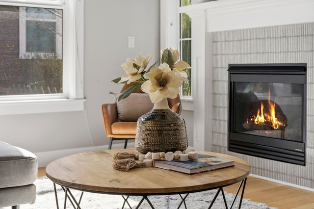 61425 Davis Lake Loop, Bend, OR 97702