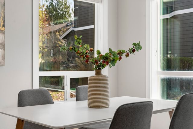 61425 Davis Lake Loop, Bend, OR 97702