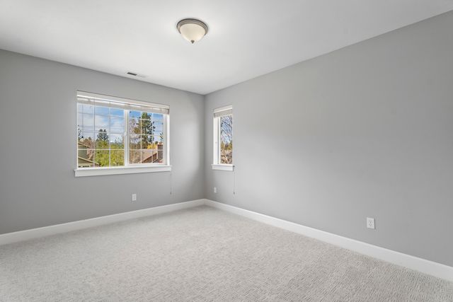 61425 Davis Lake Loop, Bend, OR 97702