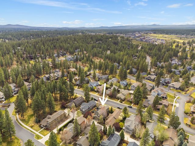 61425 Davis Lake Loop, Bend, OR 97702
