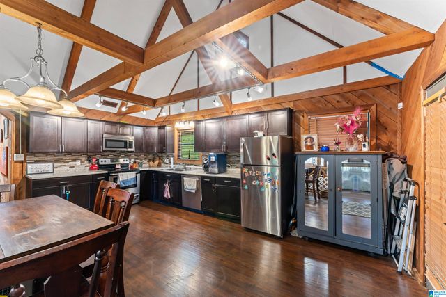 268 S LAKESHORE DRIVE, Talladega, AL 35160