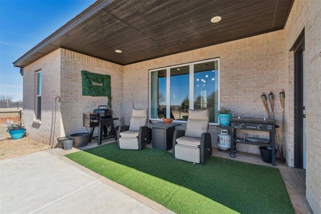 2248 CR 1334, Blanchard, OK 73010