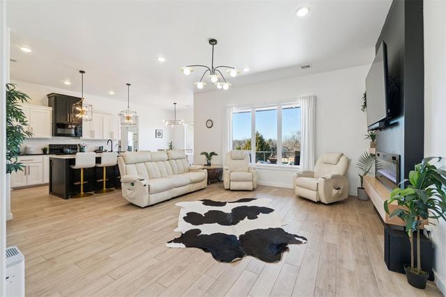 2248 CR 1334, Blanchard, OK 73010