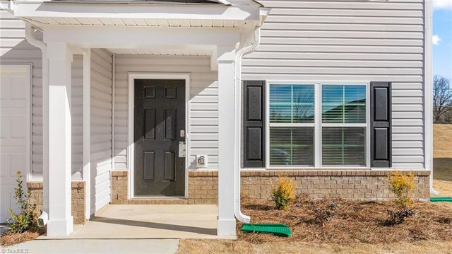 104 Sugar Pine Street, Thomasville, NC 27360