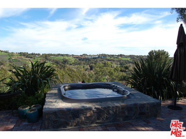 29507 HARVESTER Road, Malibu, CA 90265