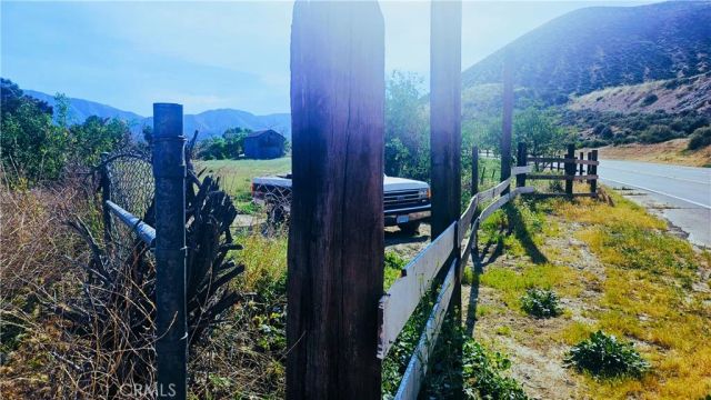 14 Crown V14 Rd Vic Arrastr, Acton, CA 93510