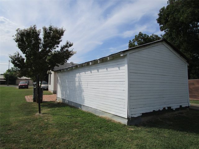 3718 N Westmoreland Road, Dallas, TX 75212