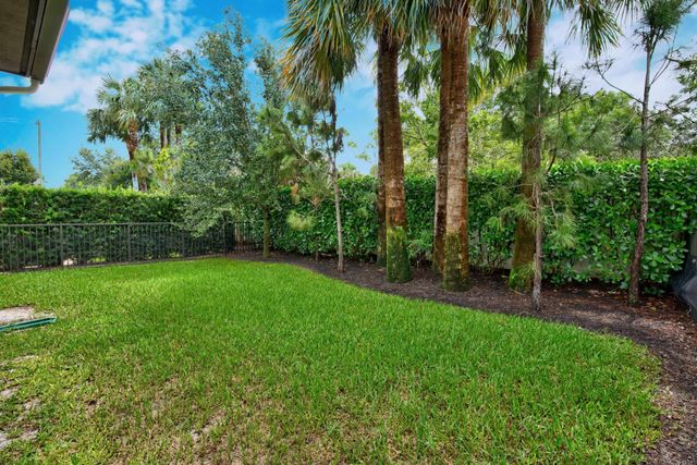 209 Diamante Way, Jupiter, FL 33477