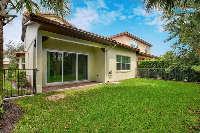 209 Diamante Way, Jupiter, FL 33477