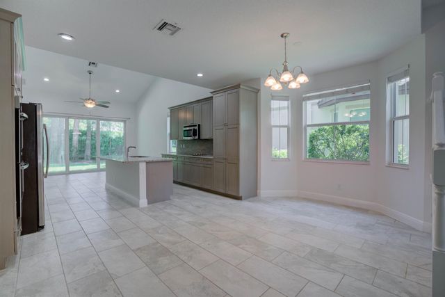 209 Diamante Way, Jupiter, FL 33477