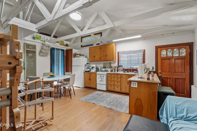 10250 Nichols Lane, Mendocino, CA 95460