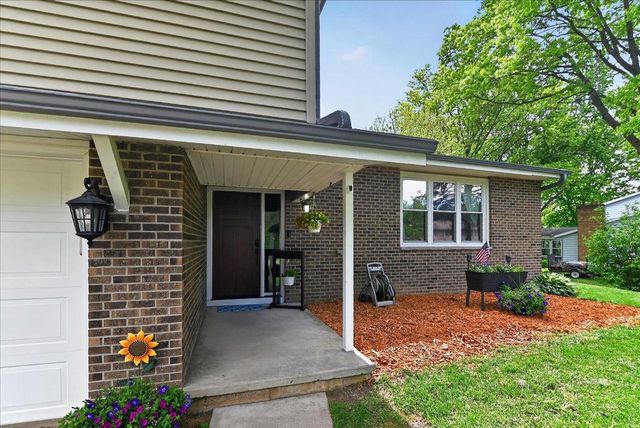 3795 Sunhill Drive, Madison, WI 53718