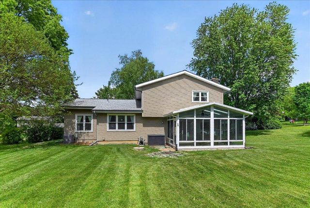 3795 Sunhill Drive, Madison, WI 53718