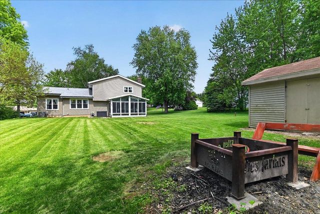 3795 Sunhill Drive, Madison, WI 53718
