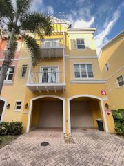 2339 Vintage Dr 2339, Lighthouse Point, FL 33064