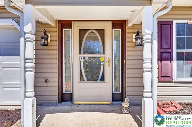 135 Harvest Way, Tunkhannock Twp, PA 18334