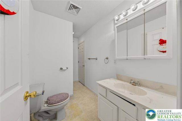 135 Harvest Way, Tunkhannock Twp, PA 18334