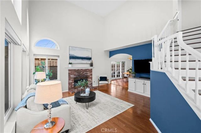 208 Calabria Court, Costa Mesa, CA 92627