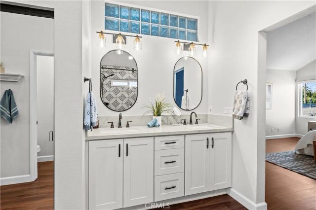 208 Calabria Court, Costa Mesa, CA 92627