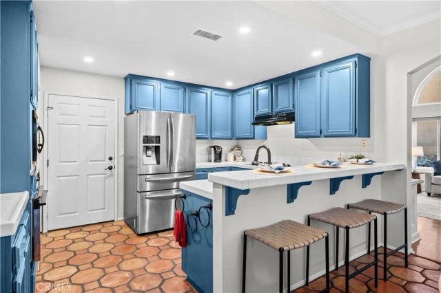 208 Calabria Court, Costa Mesa, CA 92627