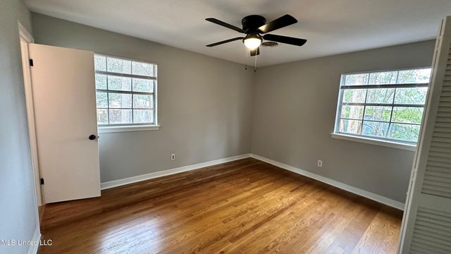 5849 Medallion Drive, Jackson, MS 39211