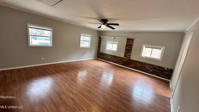 5849 Medallion Drive, Jackson, MS 39211