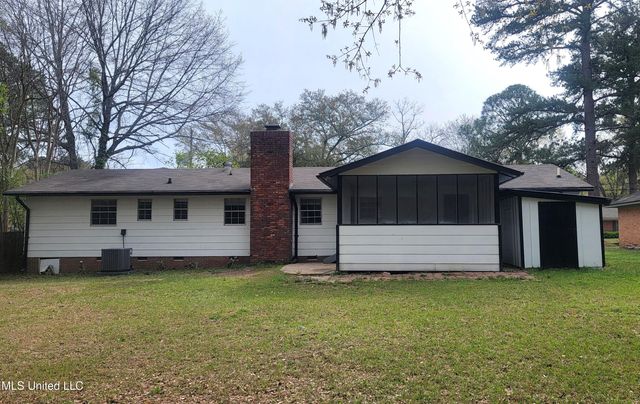 5849 Medallion Drive, Jackson, MS 39211