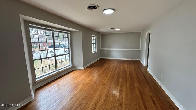 5849 Medallion Drive, Jackson, MS 39211