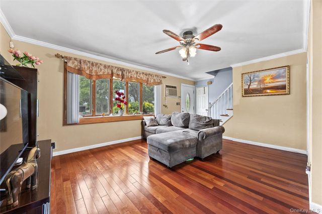 110 Briarcliff Road, Westbury, NY 11590