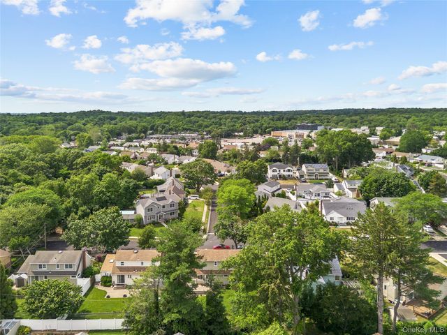 110 Briarcliff Road, Westbury, NY 11590