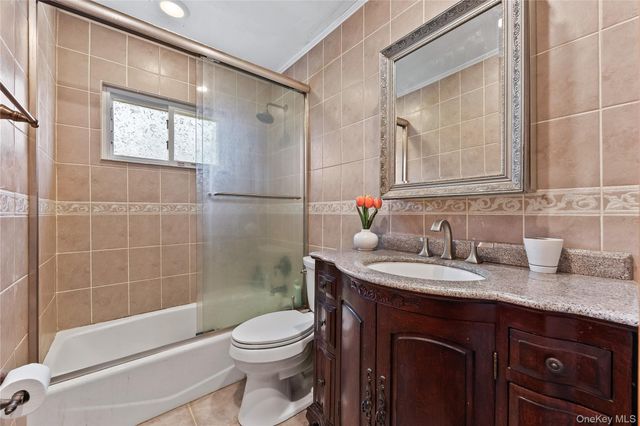 110 Briarcliff Road, Westbury, NY 11590