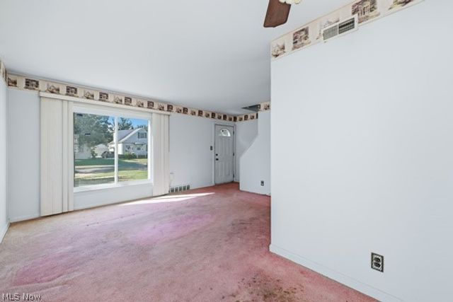 29940 Phillips Avenue, Wickliffe, OH 44092
