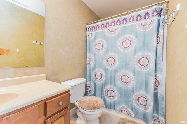 4923 W CHURCHILL, Muncie, IN 47304