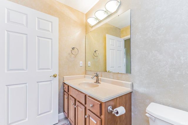 4923 W CHURCHILL, Muncie, IN 47304